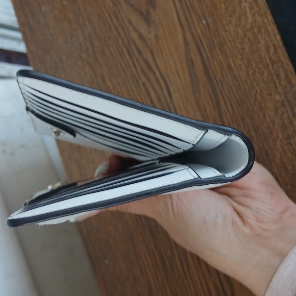 White Kate Spade Snap Wallet - Picture 8 of 11